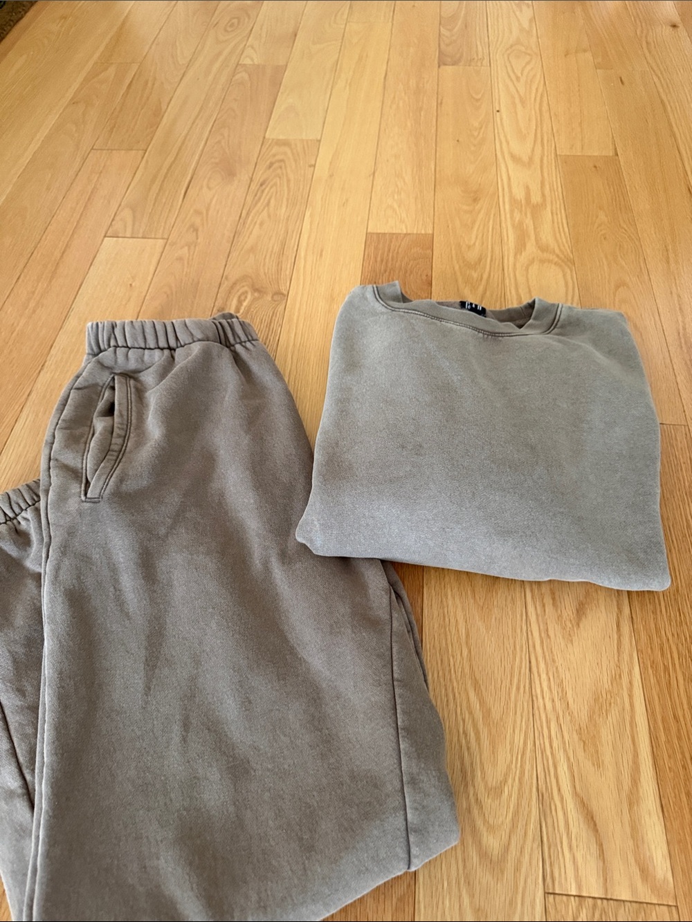 GAP Olive Crewneck Sweatshirt